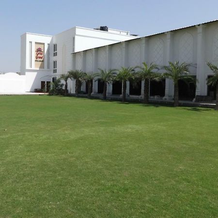 Hotel Lotus Grand Mathura Exterior photo